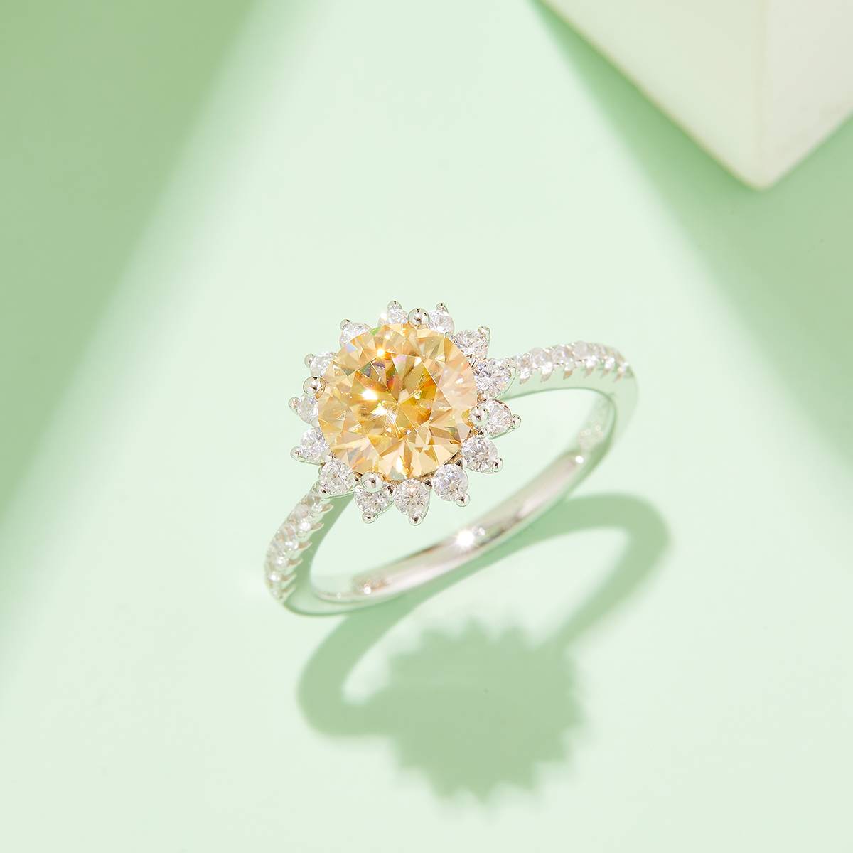 Sunflower S925 Silver Plated Platinum Moissanite Diamond Women's Ring 2.0 Carat D-Class